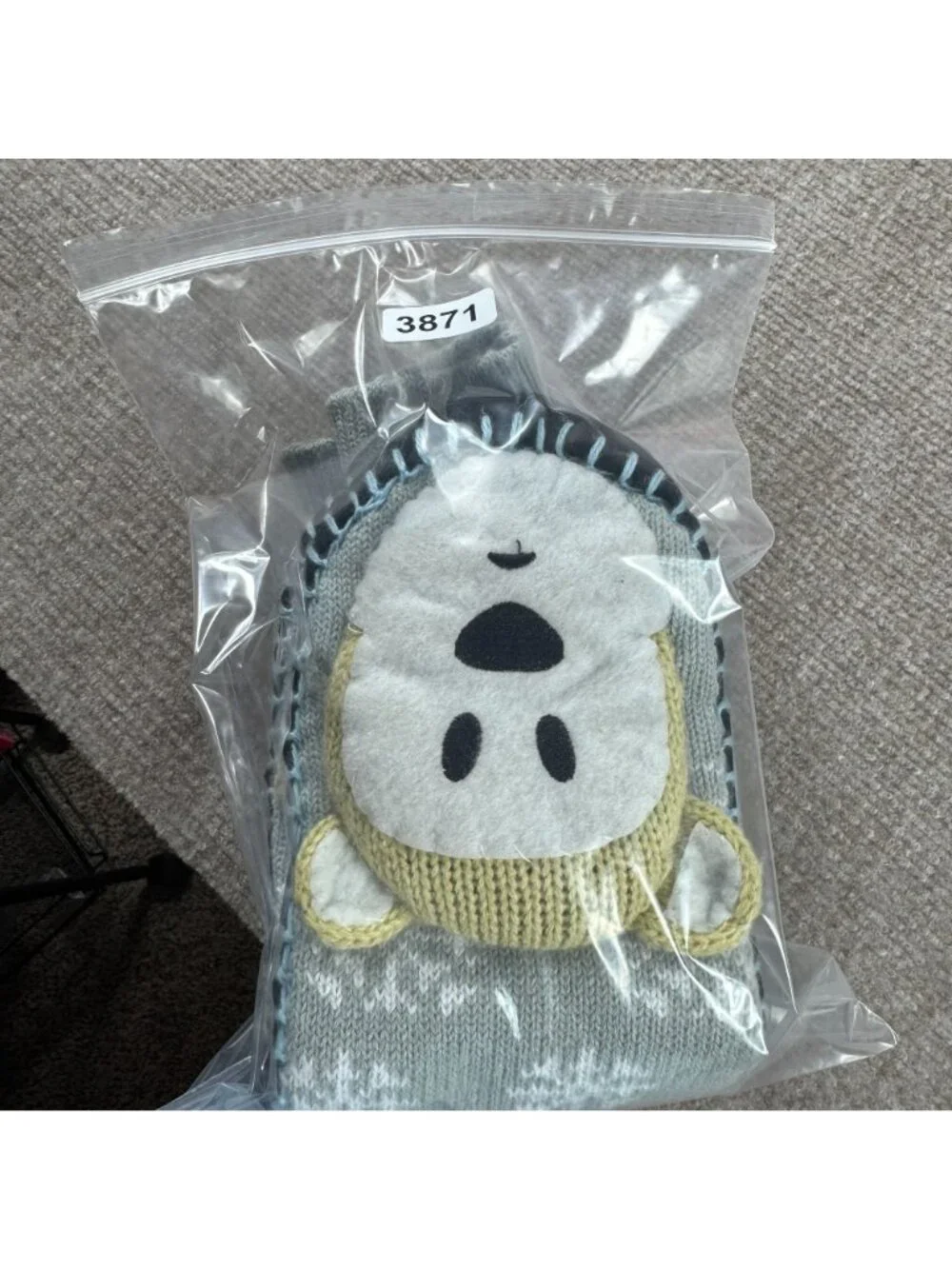 Vintage Y2K Polar Bear Slipper Socks Size S M Grey Snowflake Grip Sole Moccasins